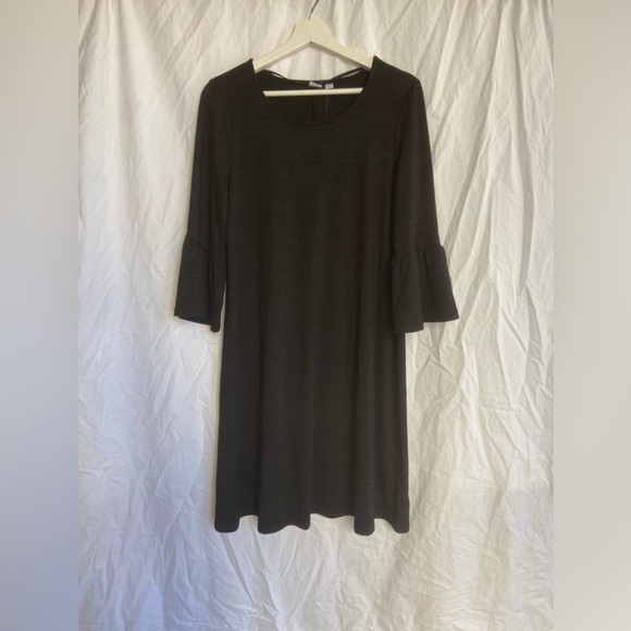 GAP Ponte bell sleeve shift dress Size Medium NEW - Picture 2 of 9